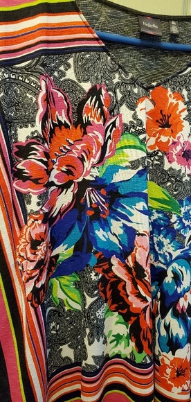 Colorful blouse - Picture 7 of 7